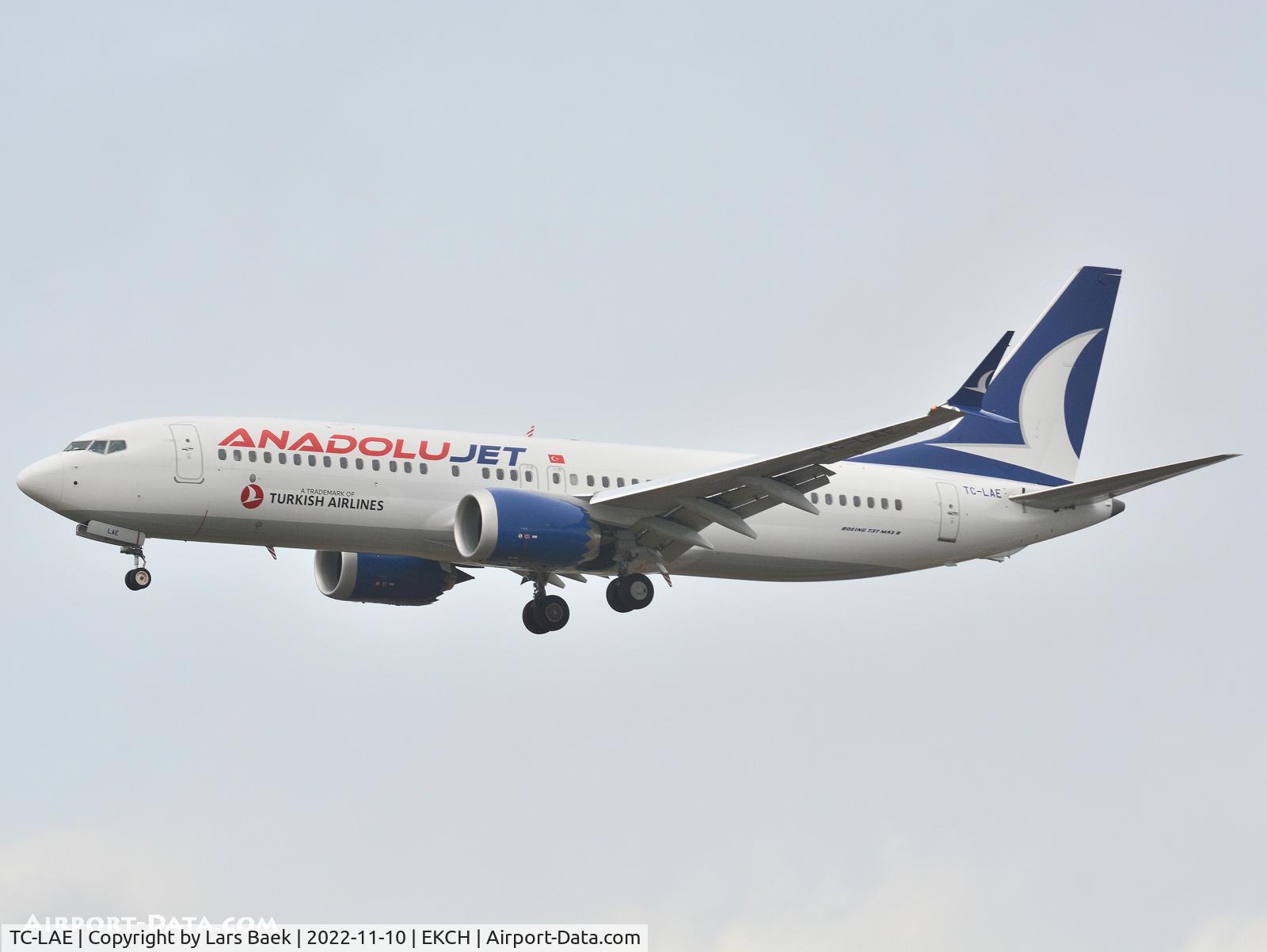 TC-LAE, 2022 Boeing 737-8 MAX C/N 44654, RWY22L New in the database
