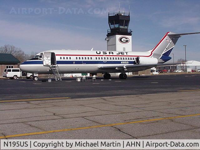 N195US, 1967 Douglas DC-9-15F C/N 47017, In front of Ben Epps Tower