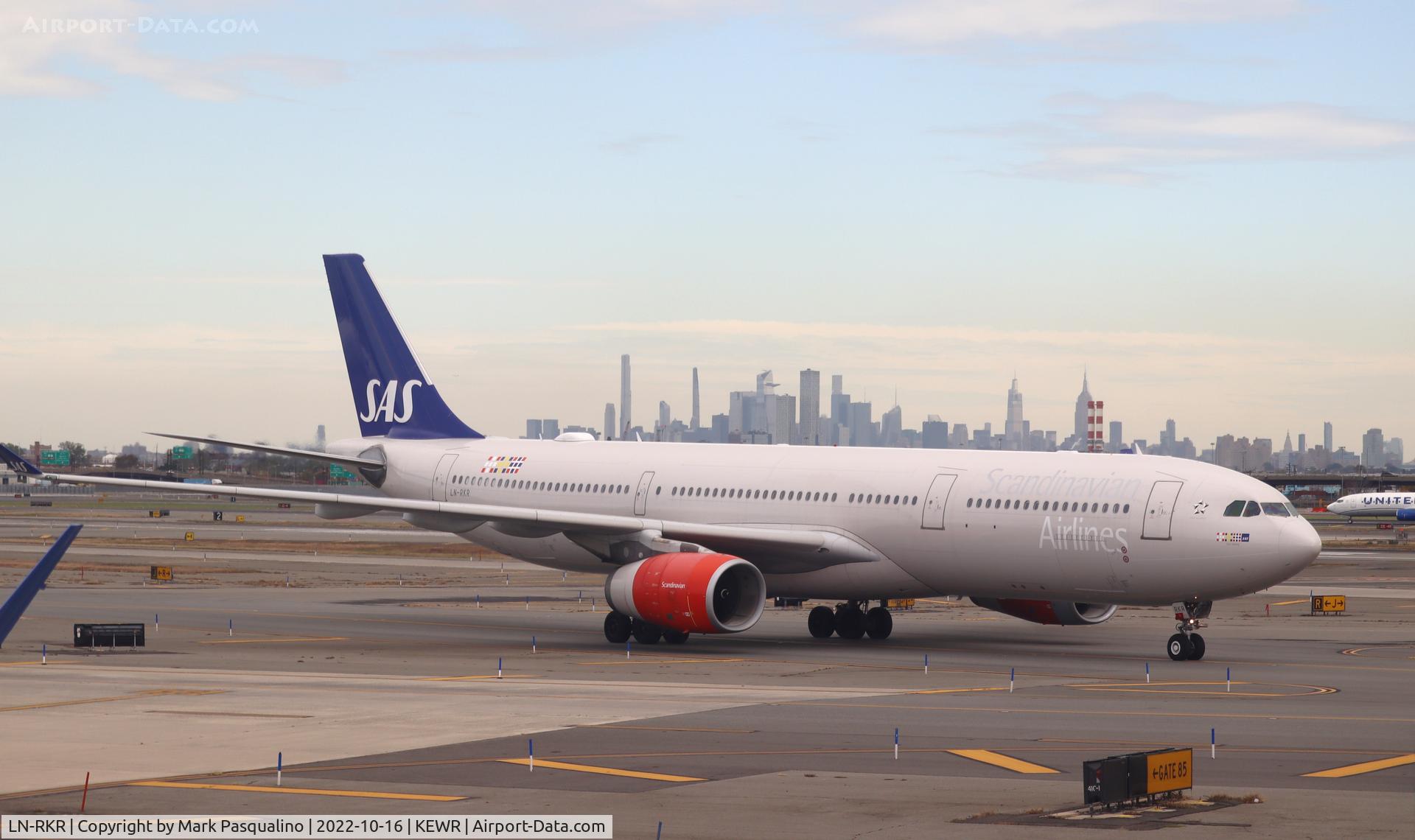 LN-RKR, 2015 Airbus A330-343E C/N 1660, Airbus A330-343E