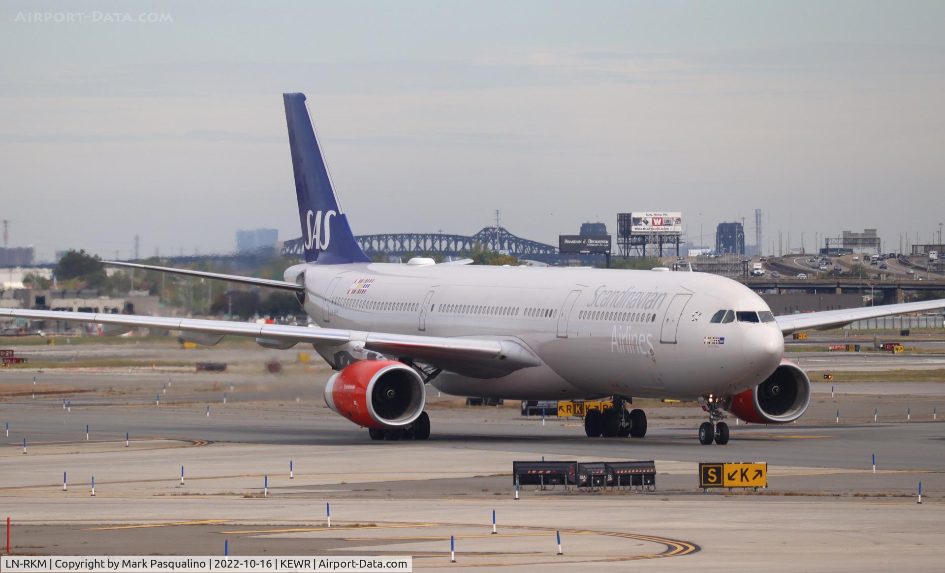 LN-RKM, 2002 Airbus A330-343X C/N 496, Airbus A330-343X
