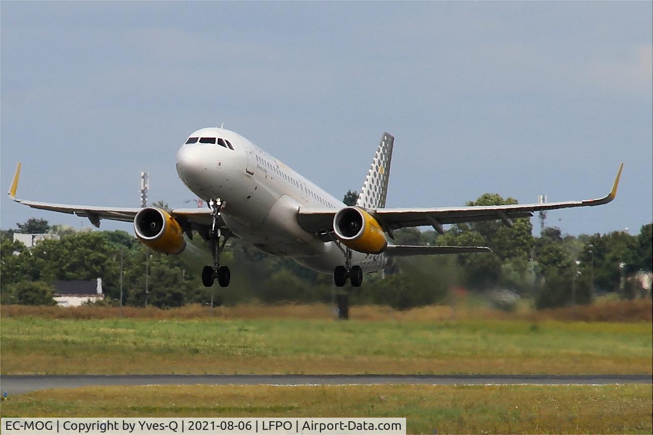 EC-MOG, 2016 Airbus A320-232 C/N 7402, Airbus A320-232, Taking off rwy 24,Paris Orly airport (LFPO-ORY)