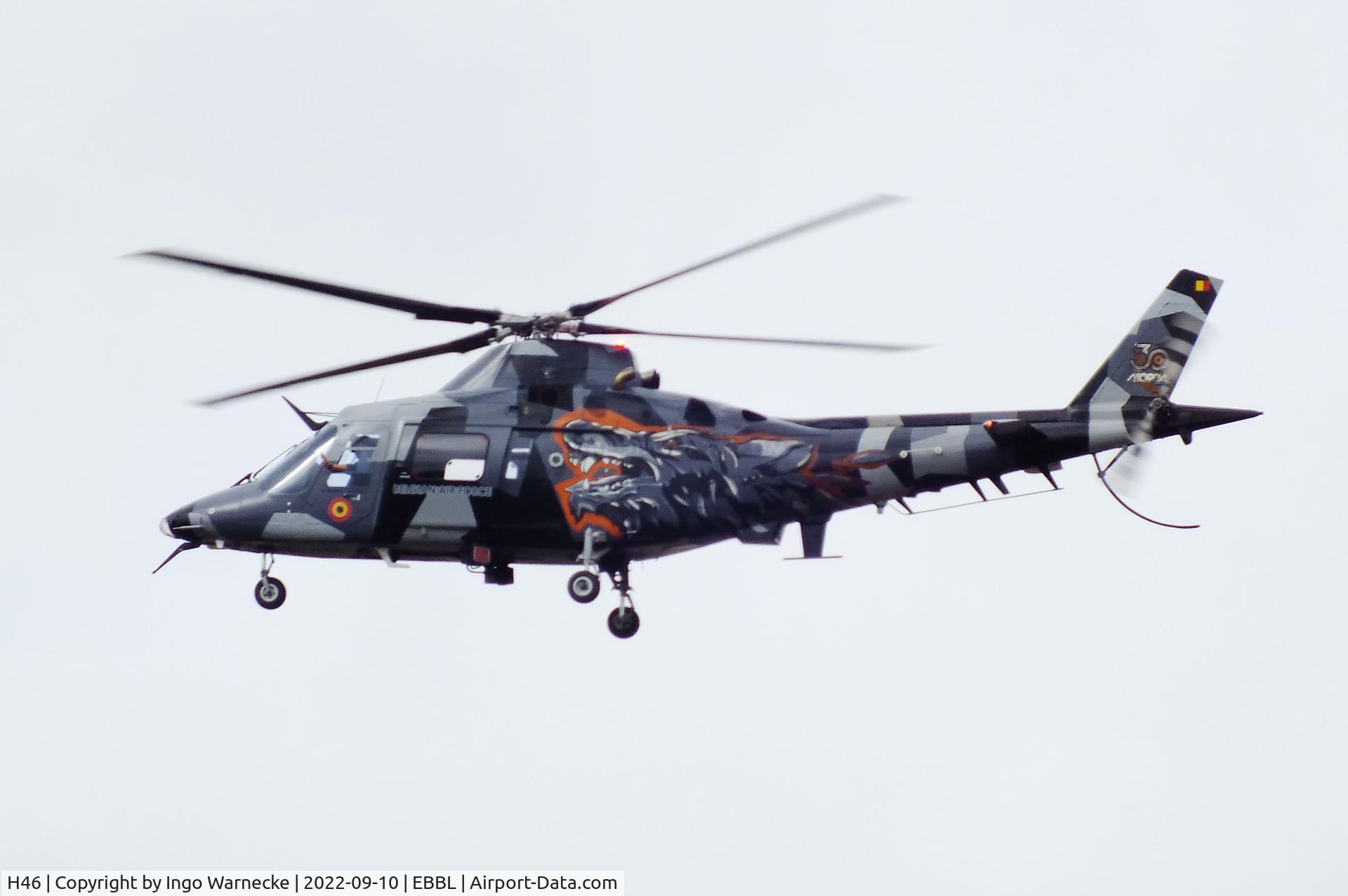 H46, Agusta A-109BA C/N 0300, Agusta A.109BA of the FAeB (Belgian air force) display team in 'Razzle Blades' special colours at the 2022 Sanicole Spottersday at Kleine Brogel air base