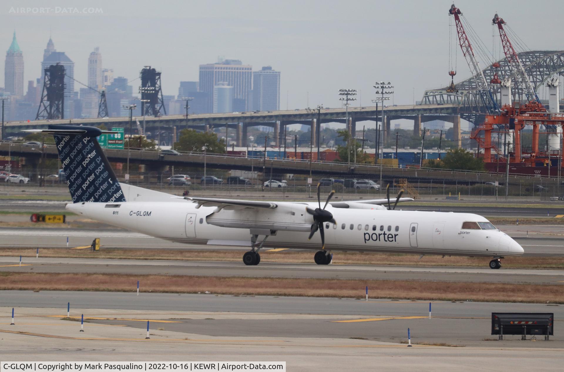 C-GLQM, 2009 De Havilland Canada DHC-8-402Q Dash 8 C/N 4252, DHC-8-402Q