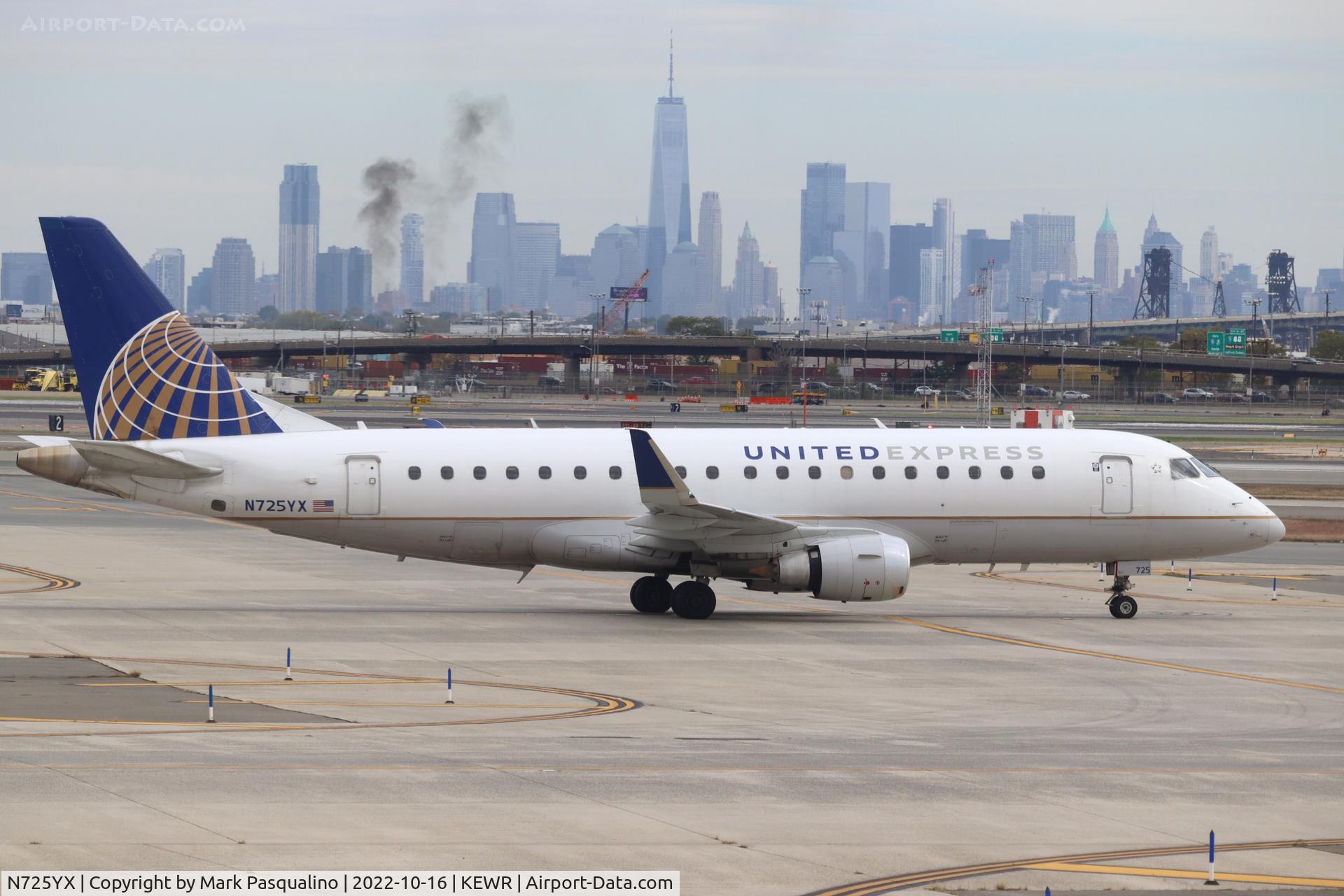 N725YX, 2015 Embraer 175LR (ERJ-170-200LR) C/N 17000506, ERJ-170-200LR
