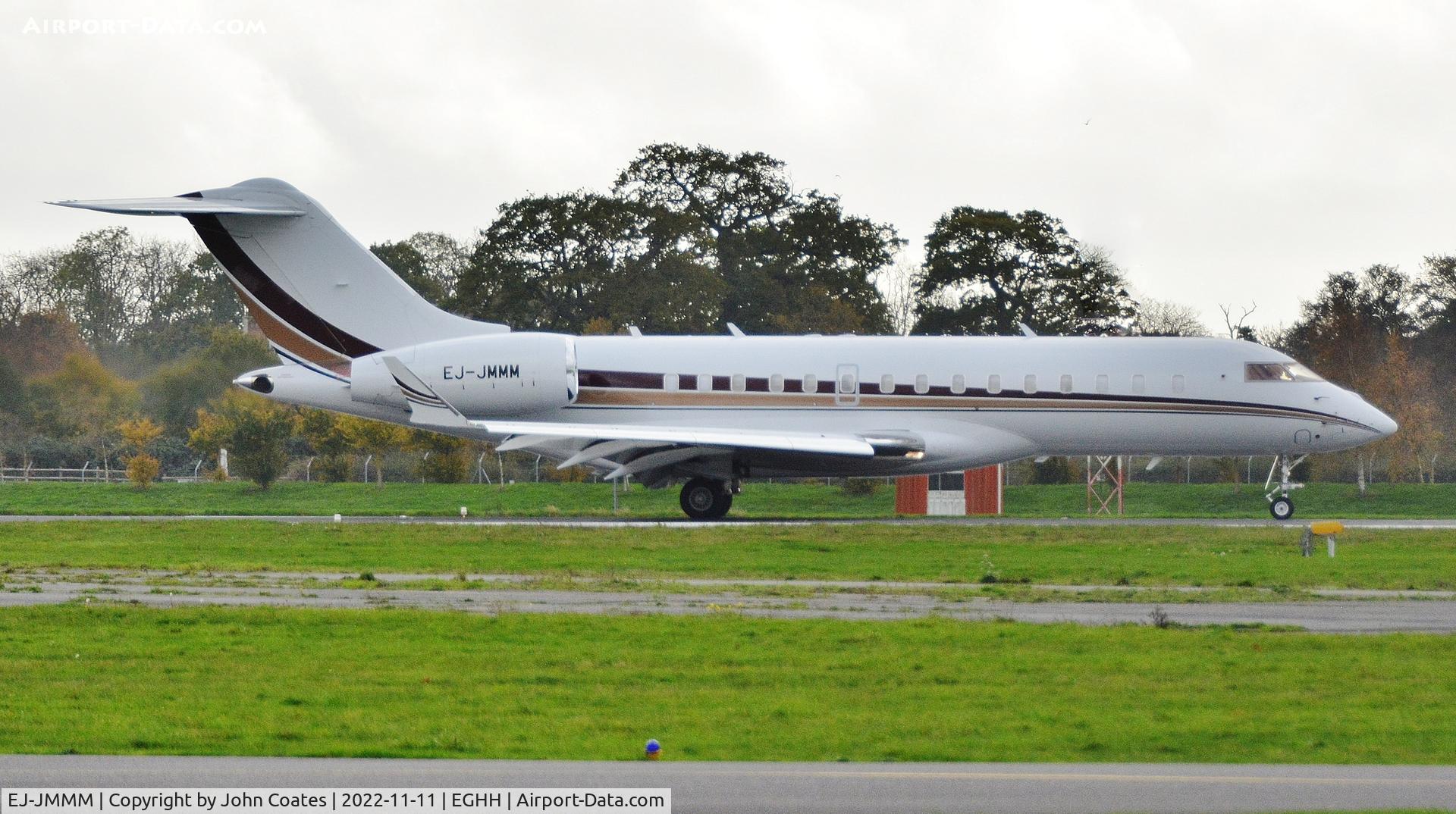 EJ-JMMM, 2010 Bombardier BD-700-1A10 Global Express XRS C/N 9387, Arriving on 26