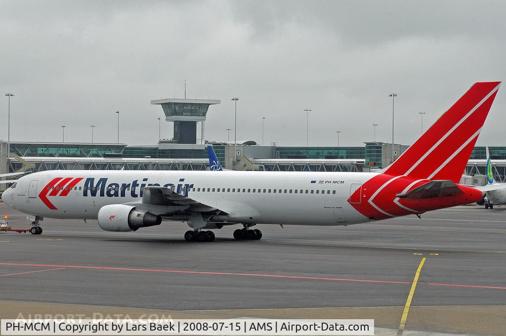 PH-MCM, 1992 Boeing 767-31A/ER C/N 26470, Taxing