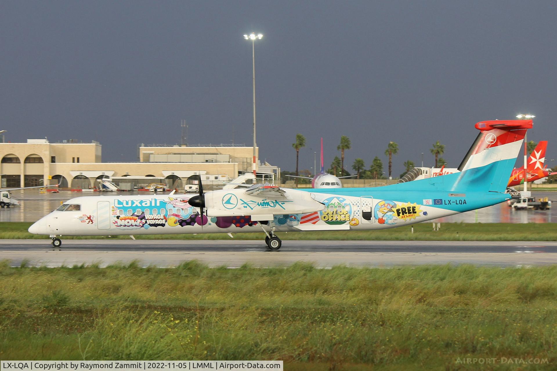 LX-LQA, 2014 De Havilland Canada DHC-8-402 Dash 8 C/N 4468, De Havilland Canada DHC-8-402 LX-LQA in Luxair special colours