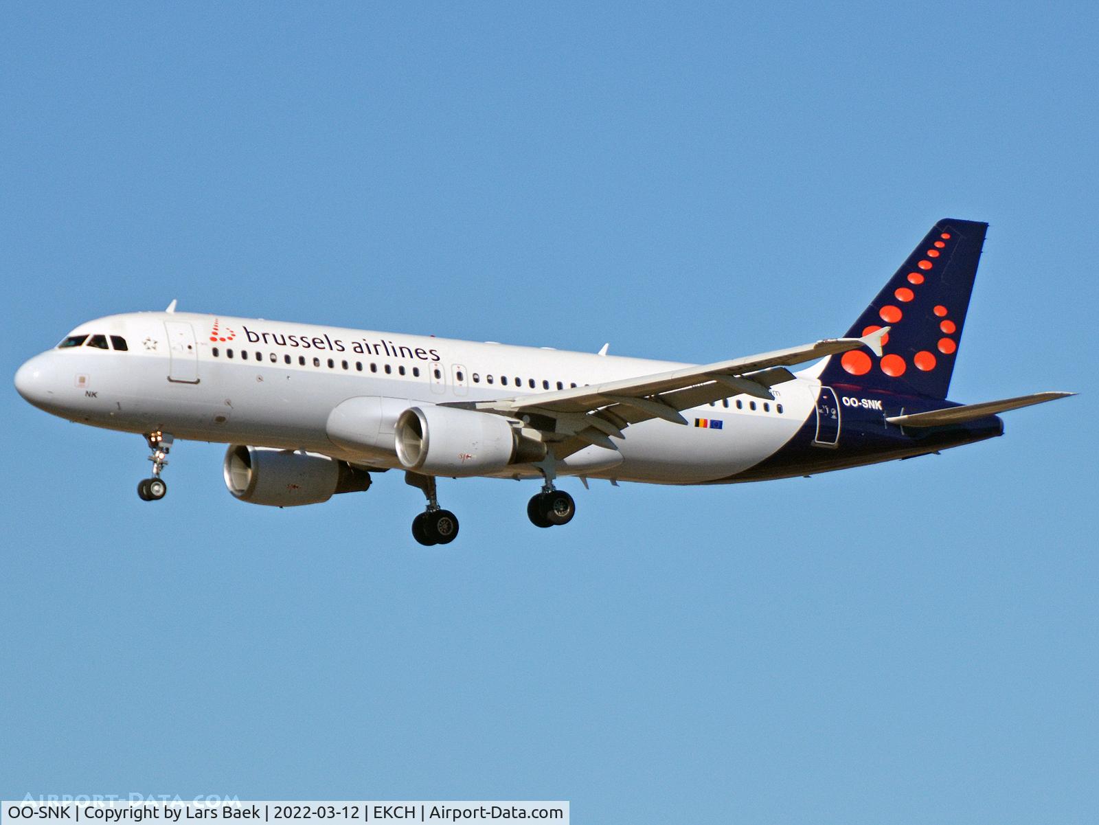 OO-SNK, 2008 Airbus A320-214 C/N 3373, RWY22L