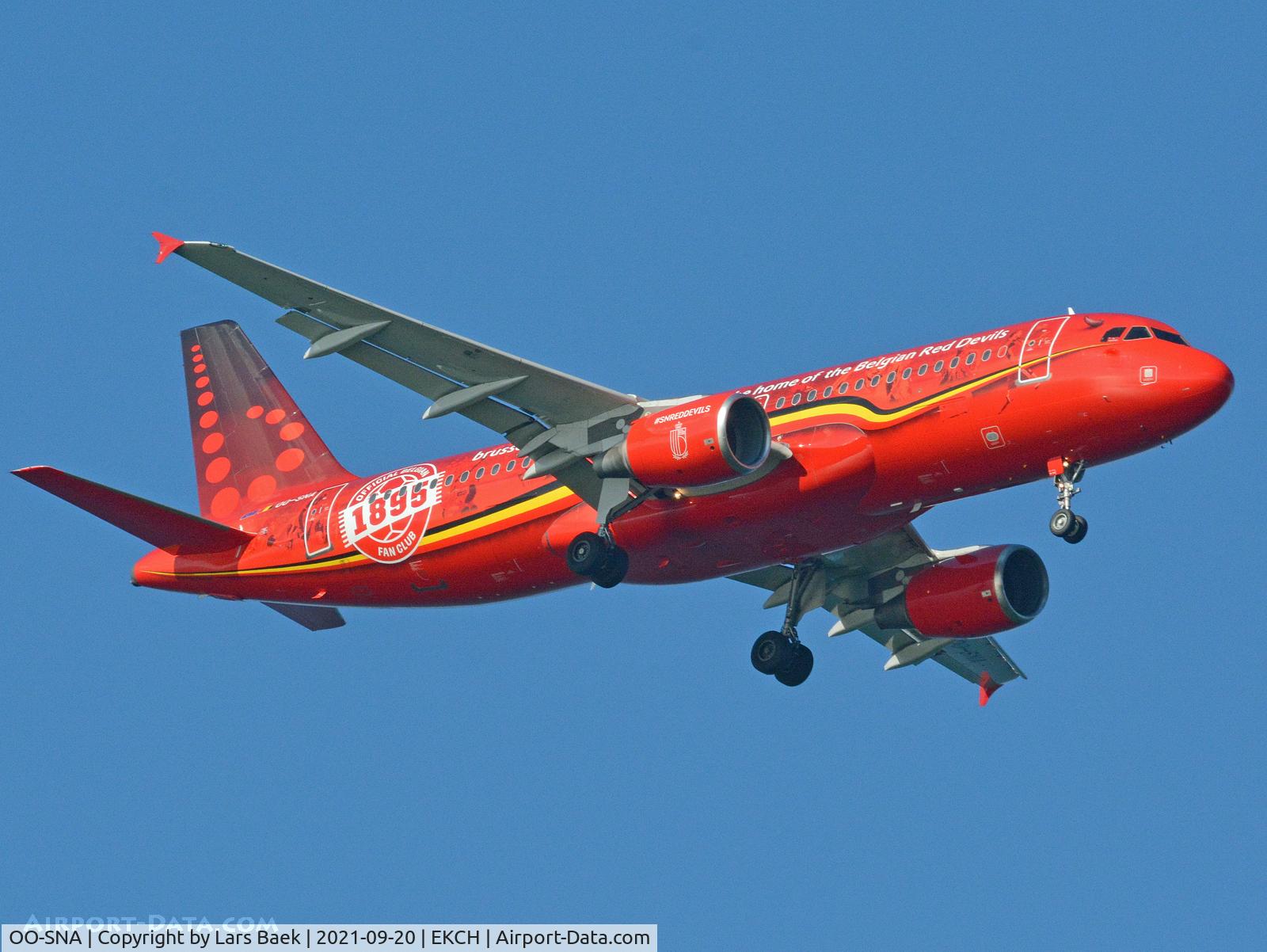 OO-SNA, 2001 Airbus A320-214 C/N 1441, RWY04L