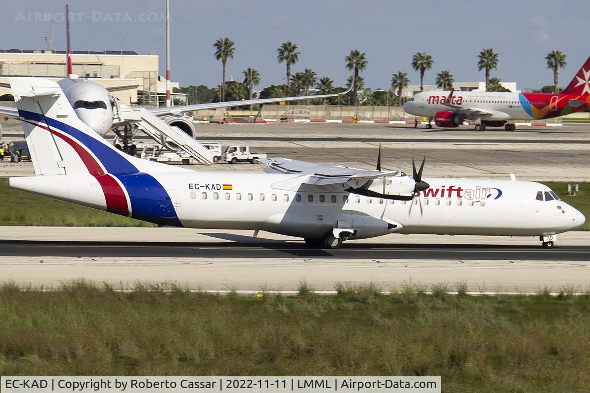 EC-KAD, 1990 ATR 72-102 C/N 171, Runway 13
