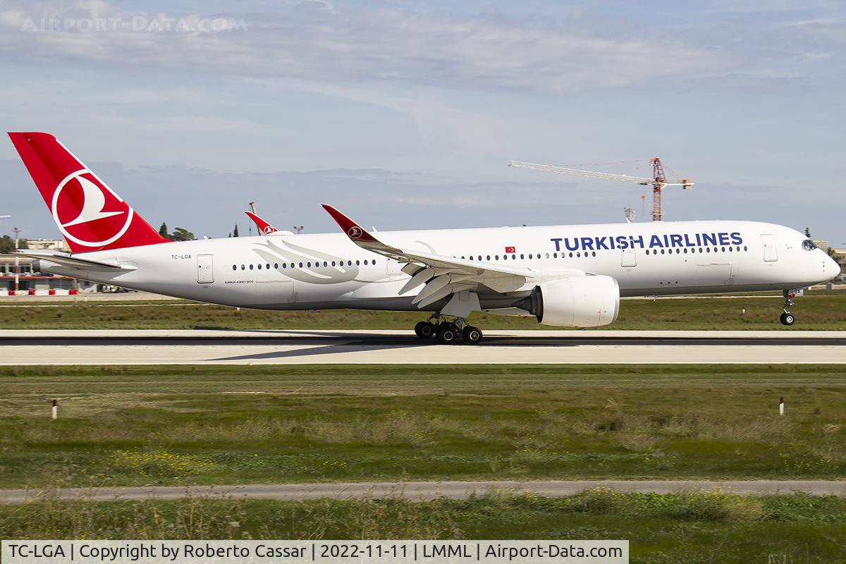 TC-LGA, 2020 Airbus A350-941 C/N 0403, Runway 13