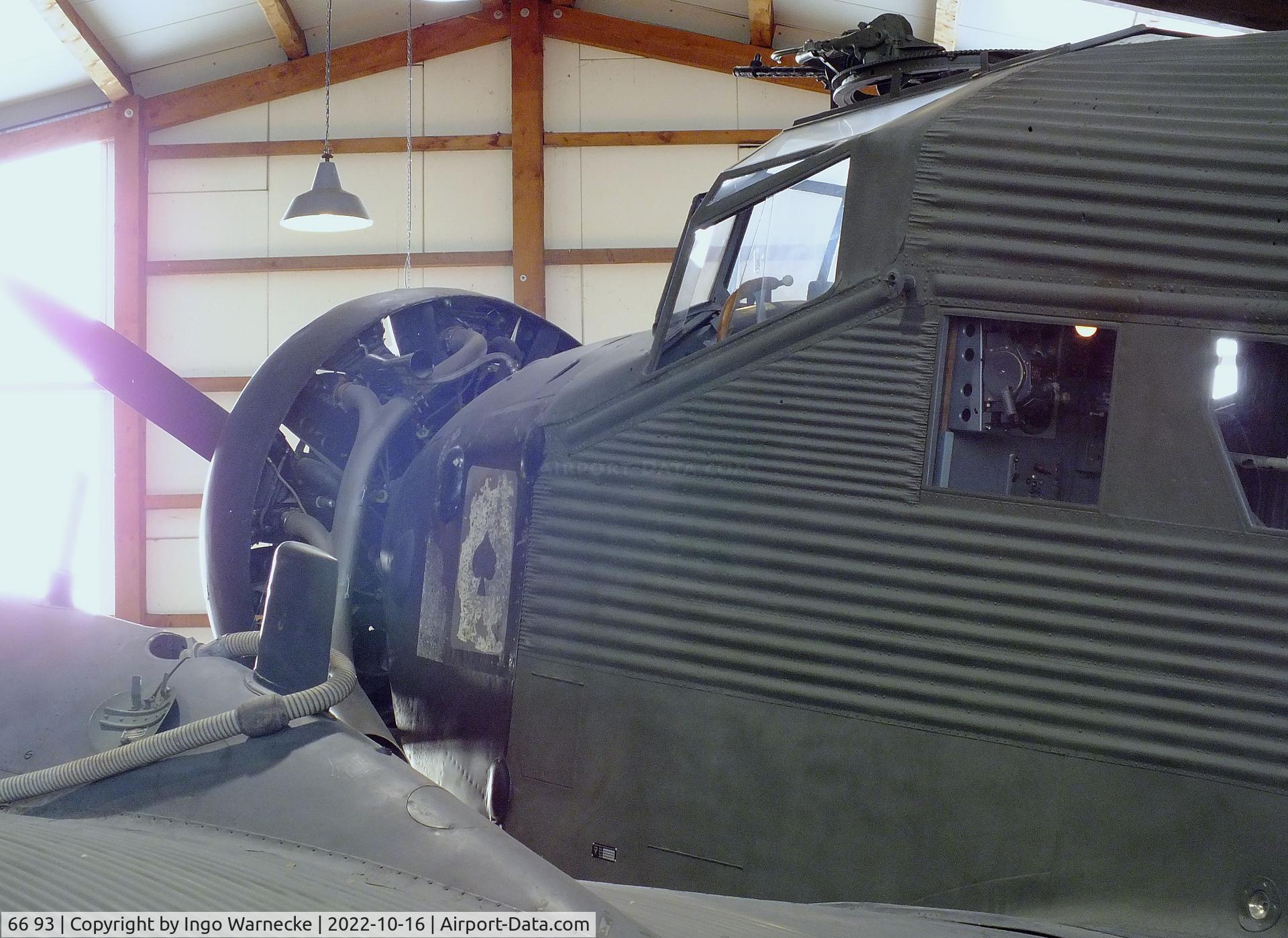66 93, 1939 Junkers Ju-52/3mg4e C/N 6693, Junkers Ju 52/3m g4e at the Ju52-Halle (Lufttransportmuseum), Wunstorf