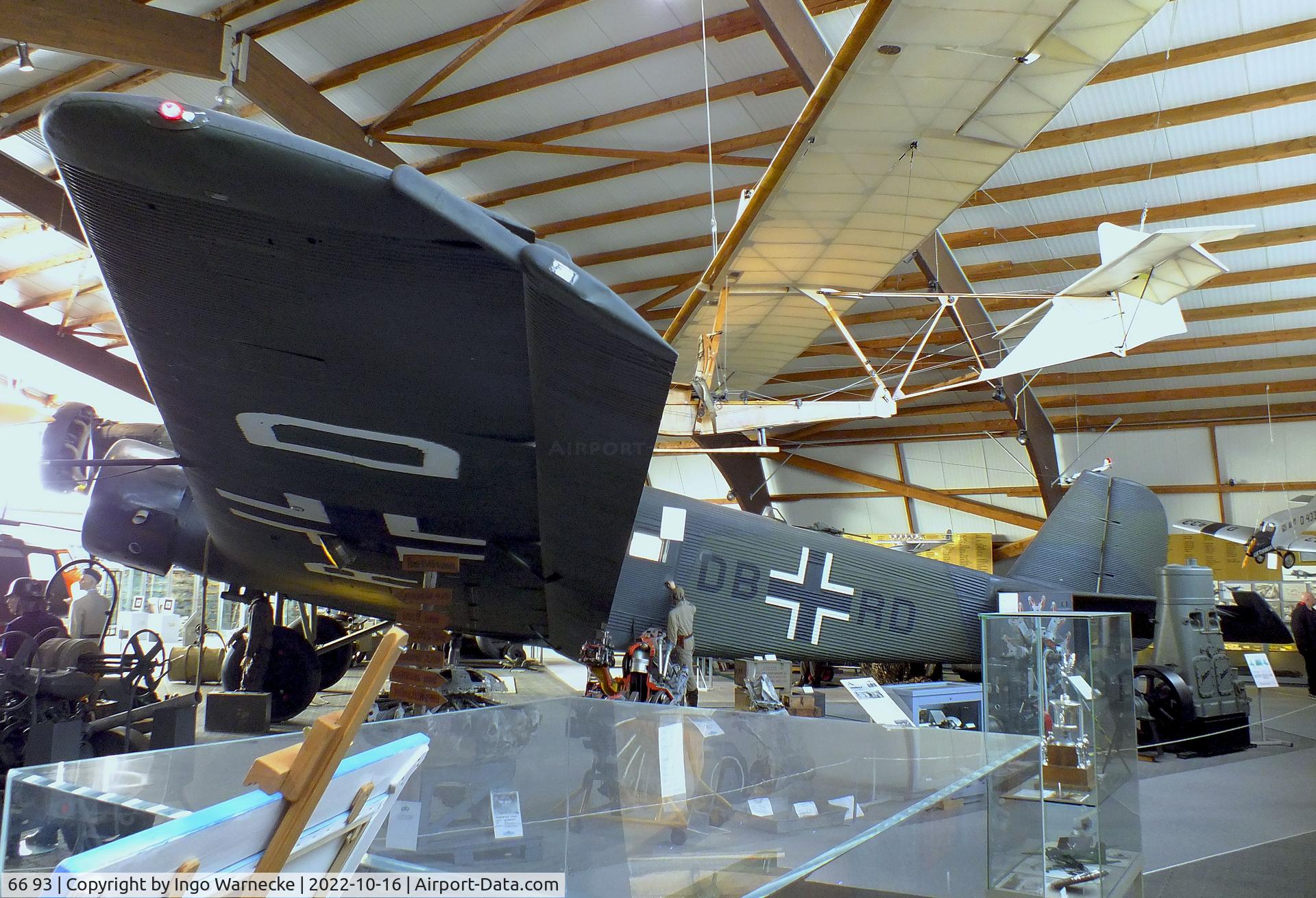 66 93, 1939 Junkers Ju-52/3mg4e C/N 6693, Junkers Ju 52/3m g4e at the Ju52-Halle (Lufttransportmuseum), Wunstorf