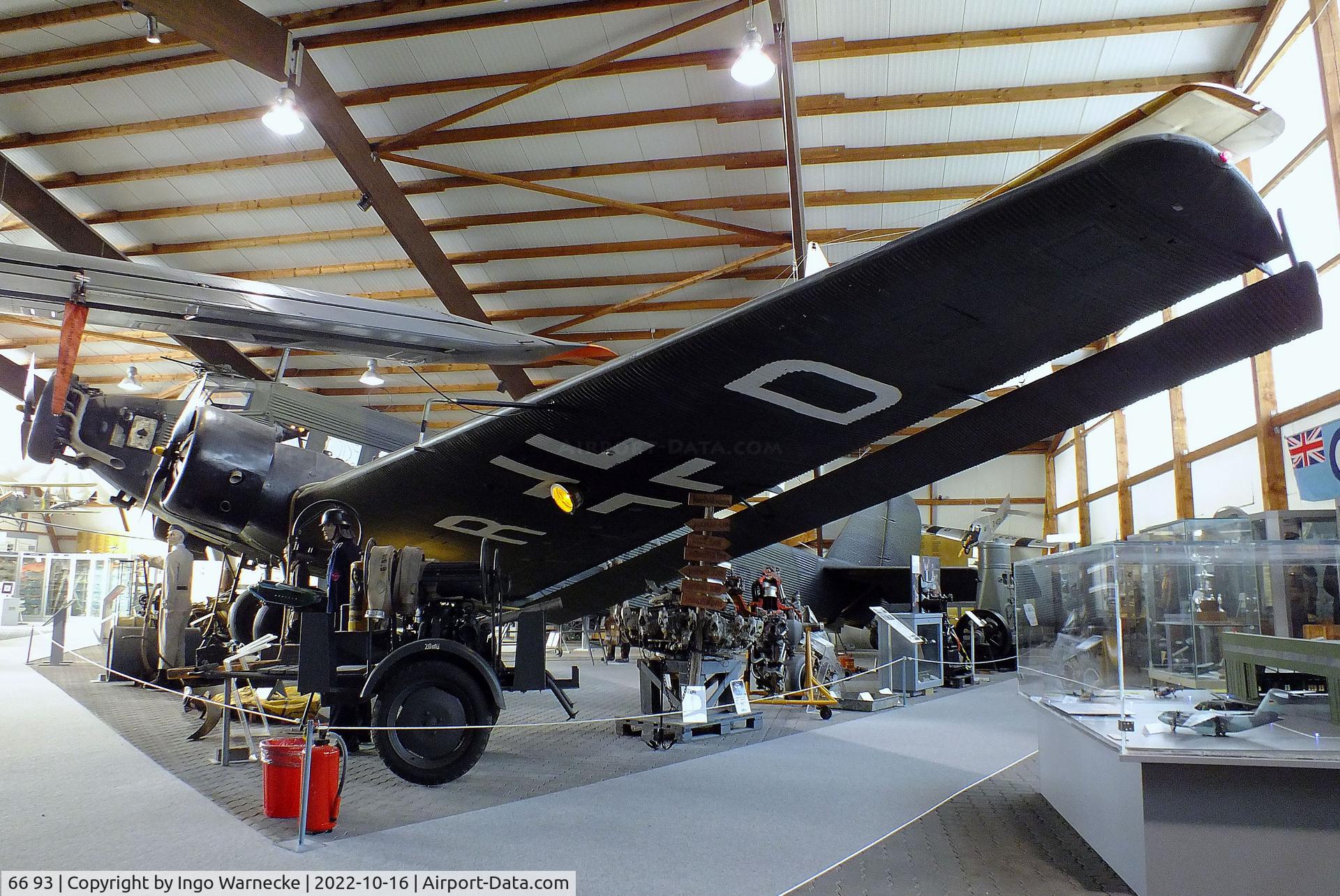 66 93, 1939 Junkers Ju-52/3mg4e C/N 6693, Junkers Ju 52/3m g4e at the Ju52-Halle (Lufttransportmuseum), Wunstorf