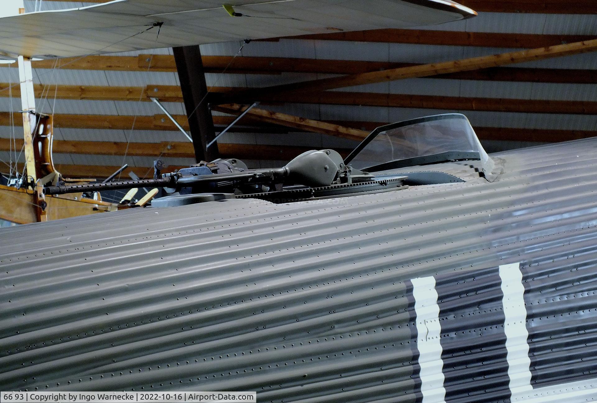 66 93, 1939 Junkers Ju-52/3mg4e C/N 6693, Junkers Ju 52/3m g4e at the Ju52-Halle (Lufttransportmuseum), Wunstorf