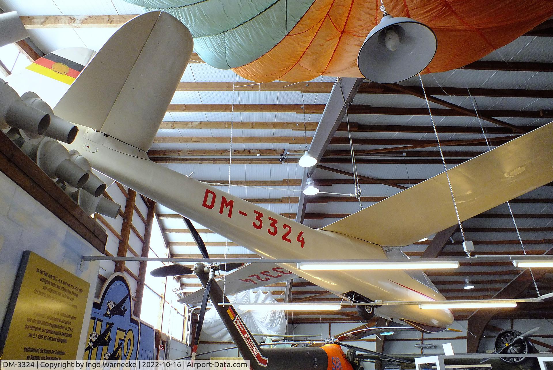 DM-3324, 1963 VEB Apparatebau Lommatzsch FES-530-II Lehrmeister C/N 0274, Lommatzsch FES-530-II Lehrmeister at the Ju52-Halle (Lufttransportmuseum), Wunstorf