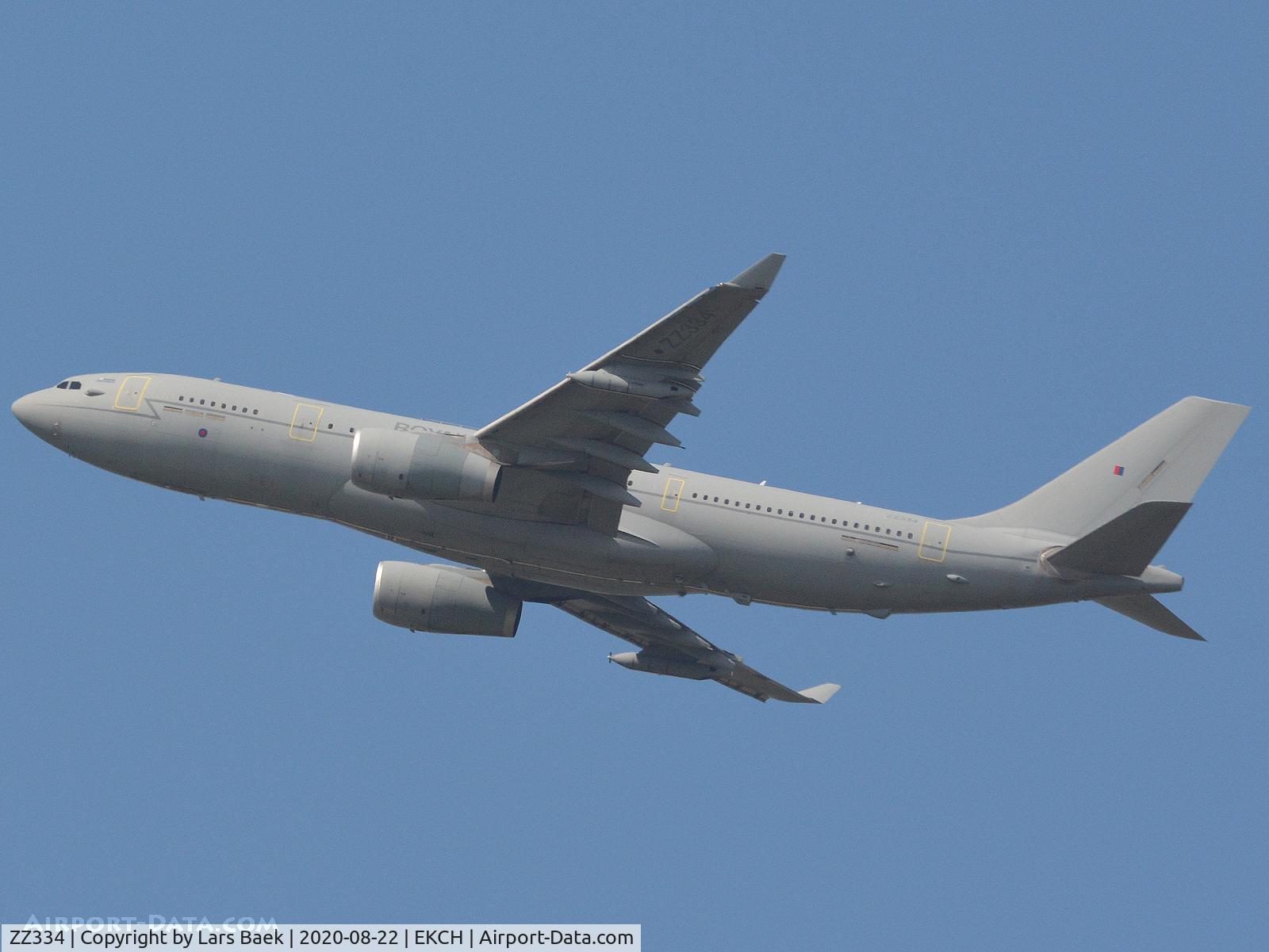 ZZ334, 2009 Airbus KC3 Voyager (A330-243MRTT) C/N 1033, RWY22R