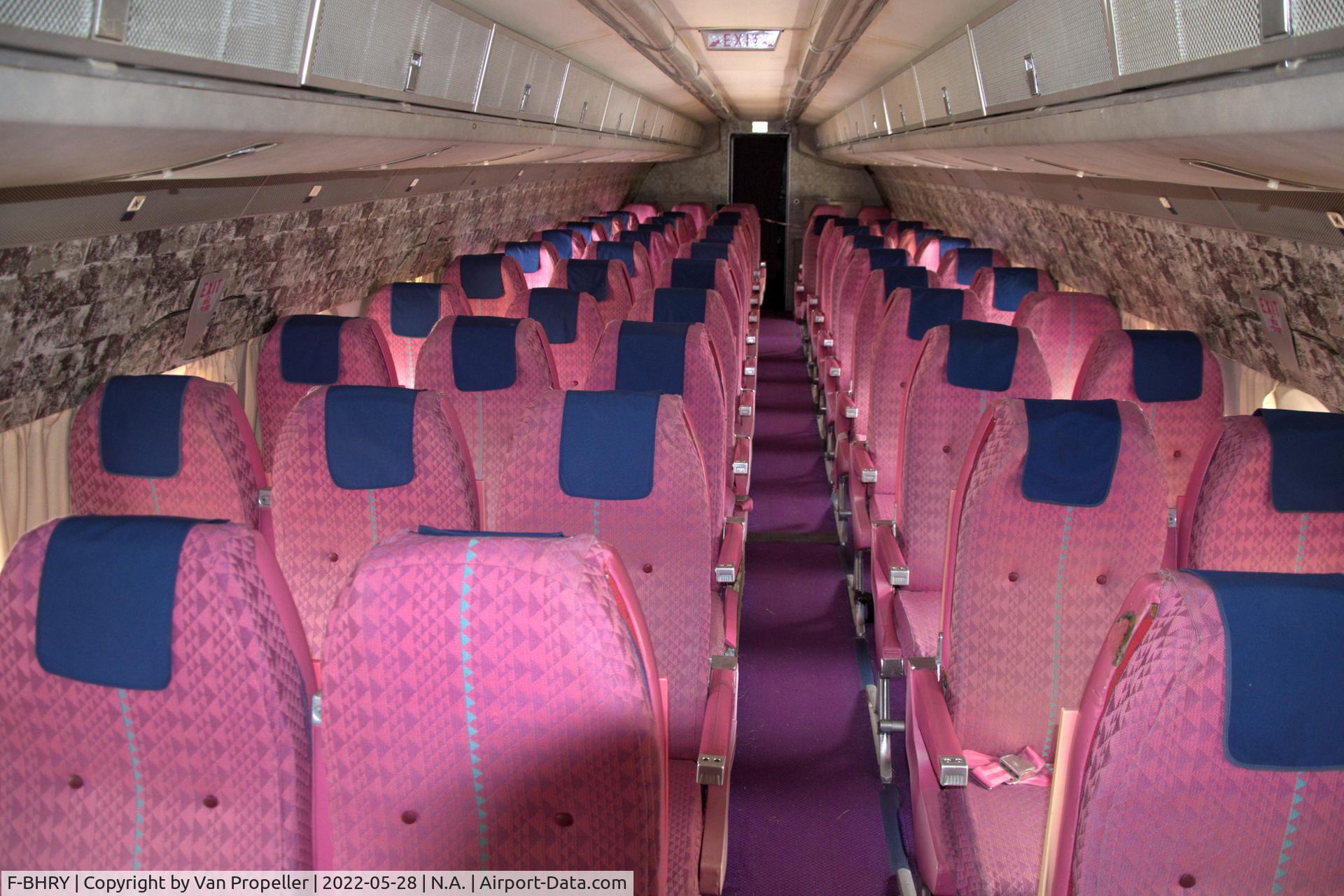 F-BHRY, 1961 Sud Aviation SE-210 Caravelle III C/N 61, Cabin of the Air France Caravelle III preserved at the Industrie and Aviation Museum in Albert, France
