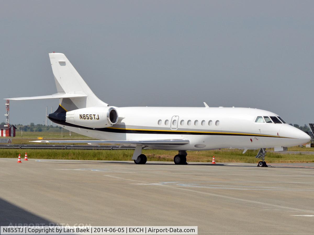 N855TJ, Dassault FALCON 2000EX C/N 19, Parked