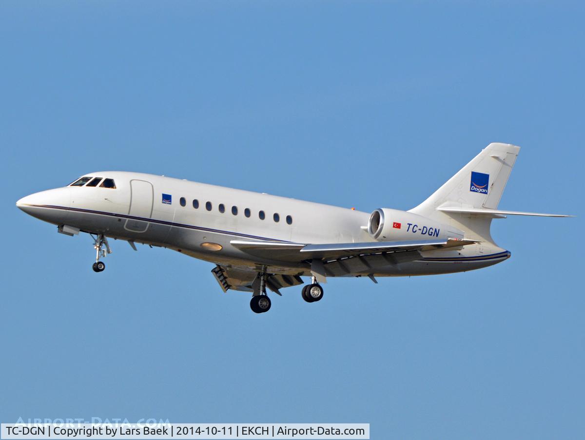 TC-DGN, 2007 Dassault Falcon 2000EX C/N 104, RWY22L