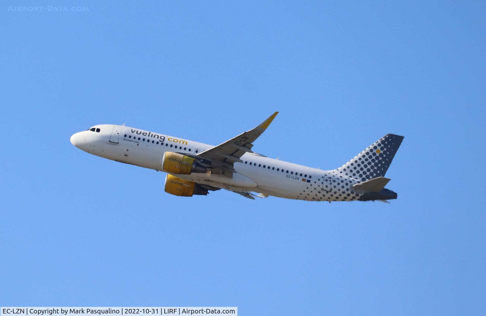 EC-LZN, 2013 Airbus A320-214 C/N 5925, Airbus A320-214