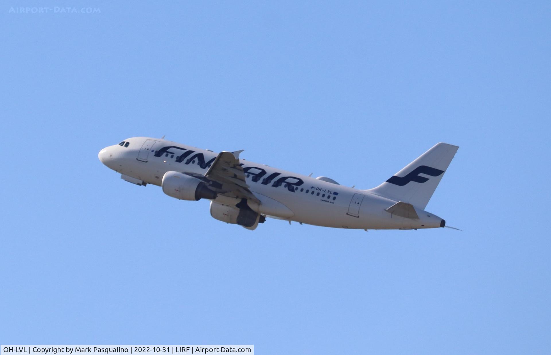 OH-LVL, 2004 Airbus A319-112 C/N 2266, Airbus A319-112
