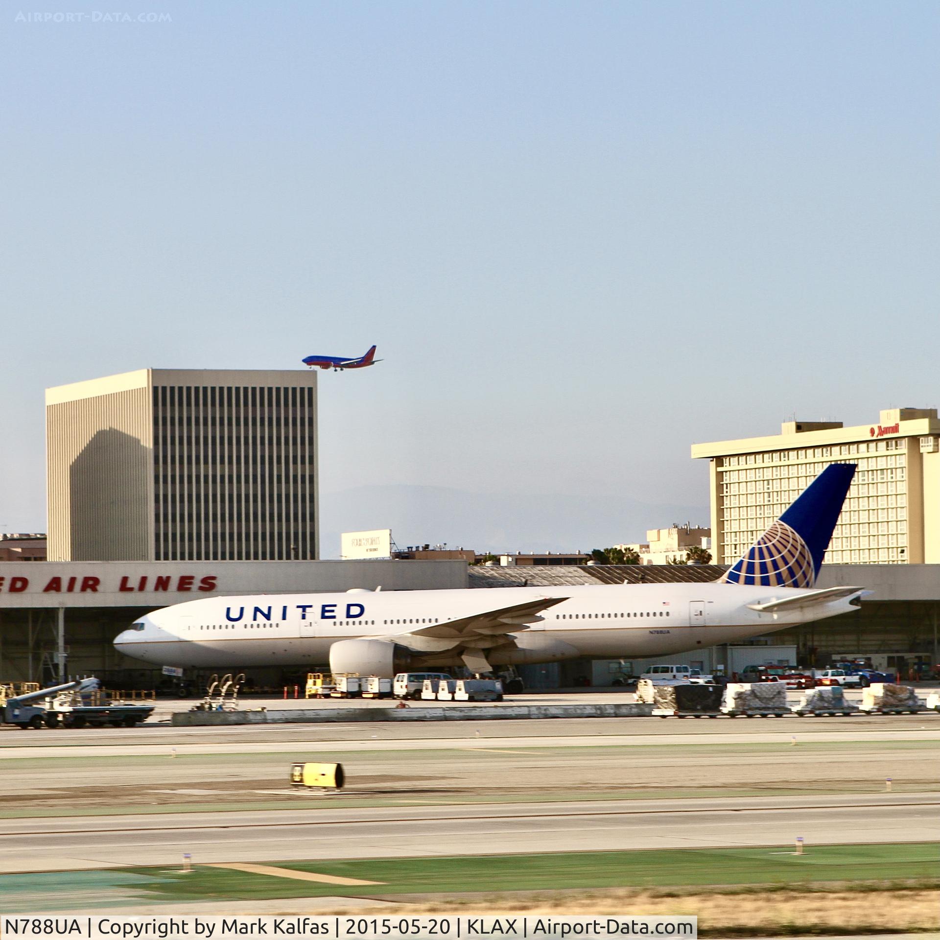 N788UA, 1997 Boeing 777-222 C/N 26942, United B722, N788UA at KLAX
