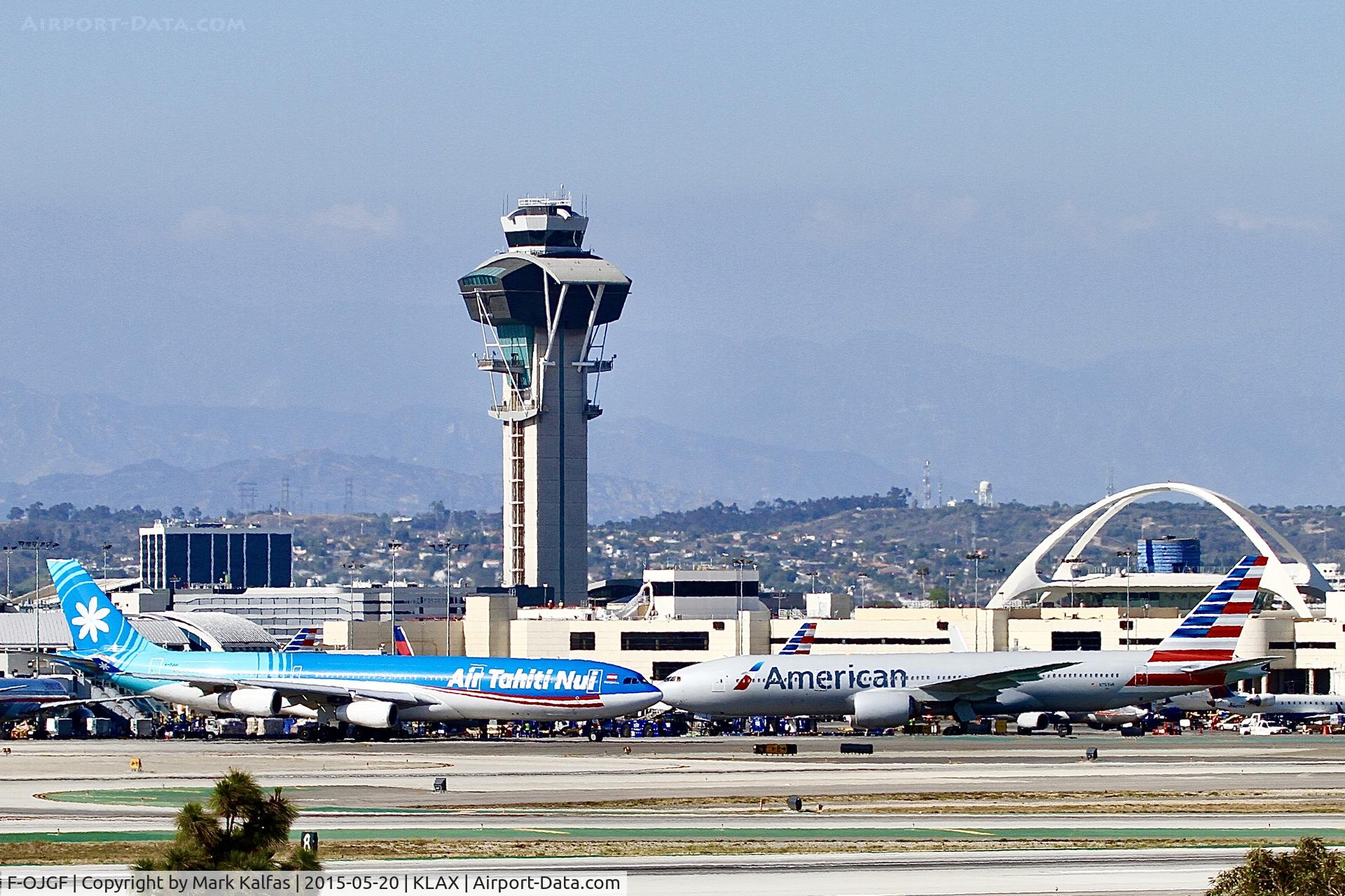 F-OJGF, 2001 Airbus A340-313 C/N 385, Air Tahiti Nui A343, F-OJGF Mangareva taxing out at LAX
