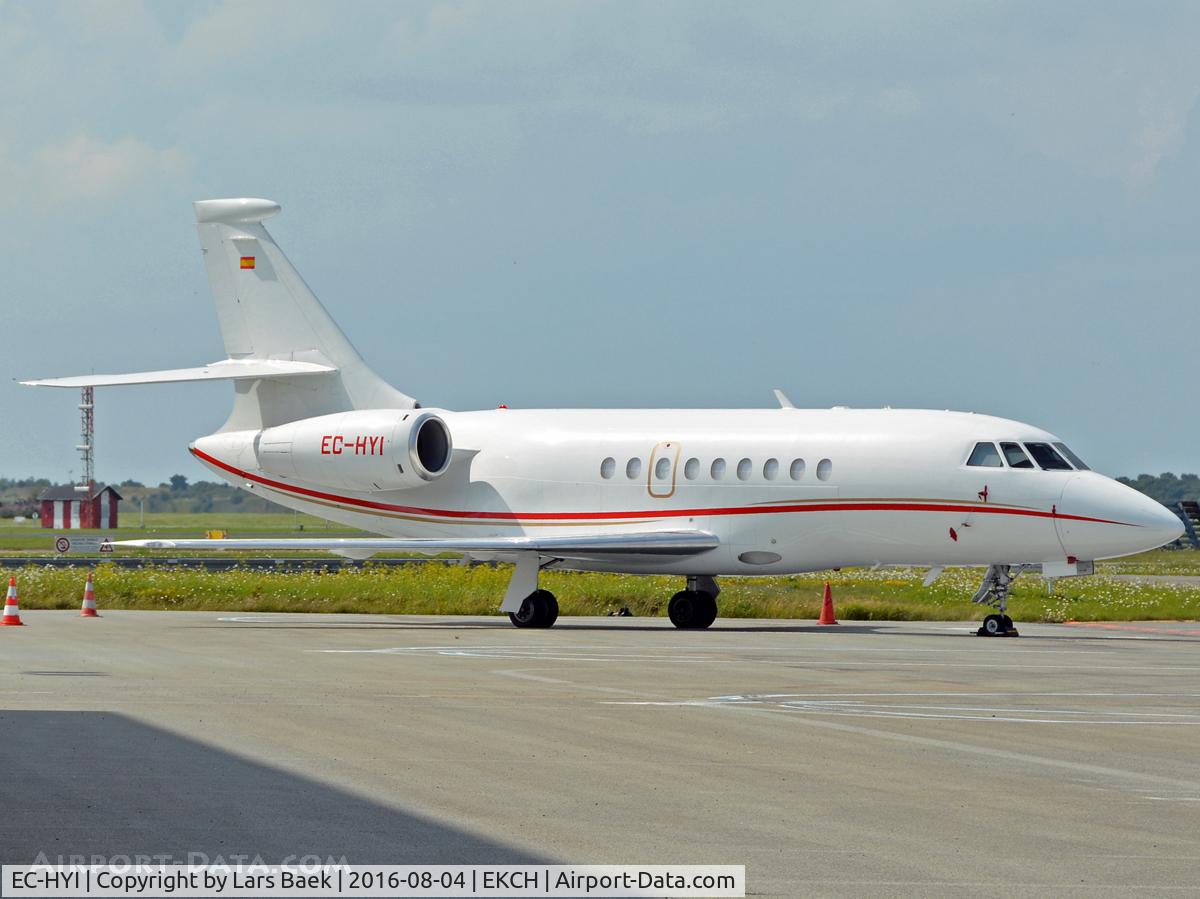 EC-HYI, Dassault Falcon 2000 C/N 150, Parked