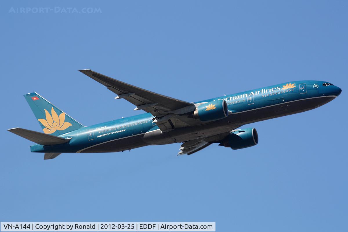 VN-A144, Boeing 777-2K6/ER C/N 33503, at fra