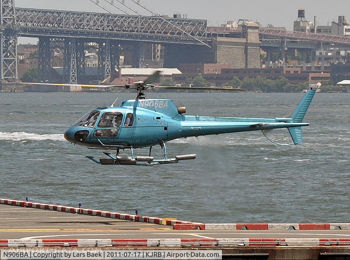 N906BA, 1981 Aerospatiale AS-350B Ecureuil C/N 1479, Landing on Manhattan Heliport