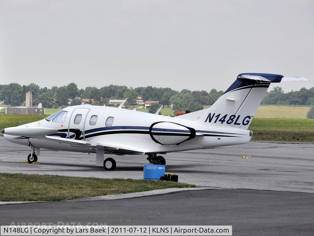 N148LG, 2008 Eclipse Aviation Corp EA500 C/N 000148, Parked