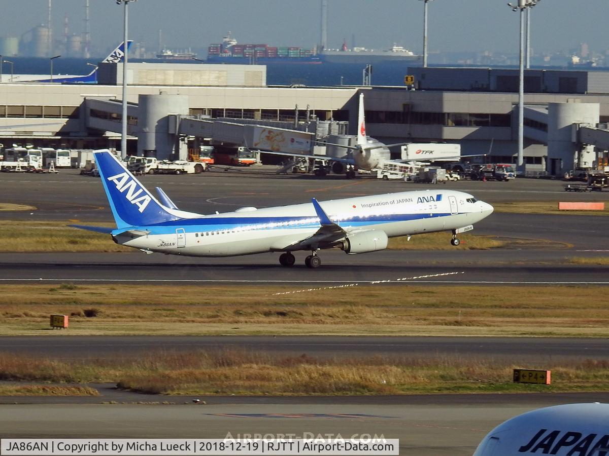 JA86AN, 2016 Boeing 737-881 C/N 62641, At Haneda