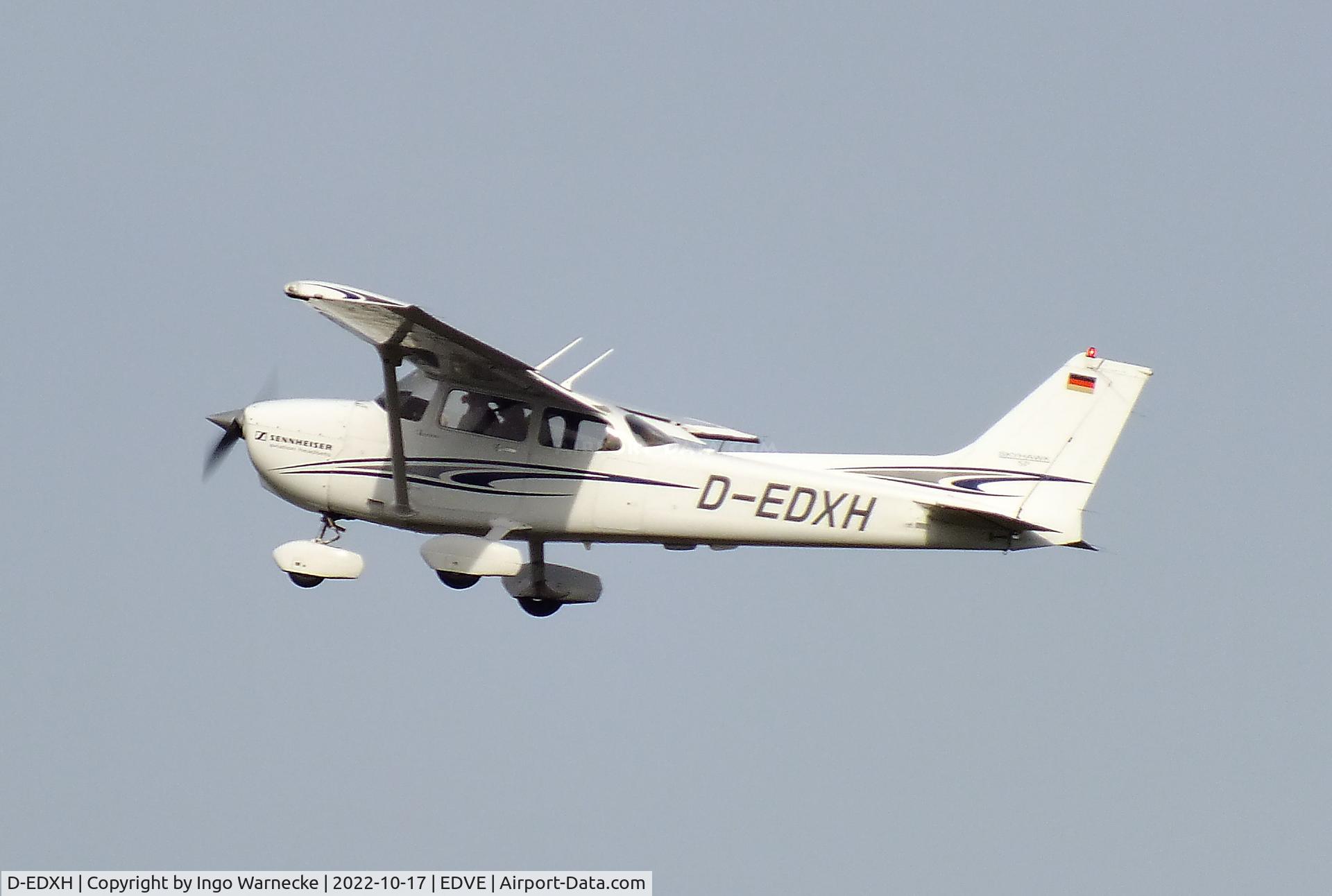 D-EDXH, 2005 Cessna 172S Skyhawk SP C/N 172S9773, Cessna 172S Skyhawk SP at Braunschweig-Wolfsburg airport, BS/Waggum