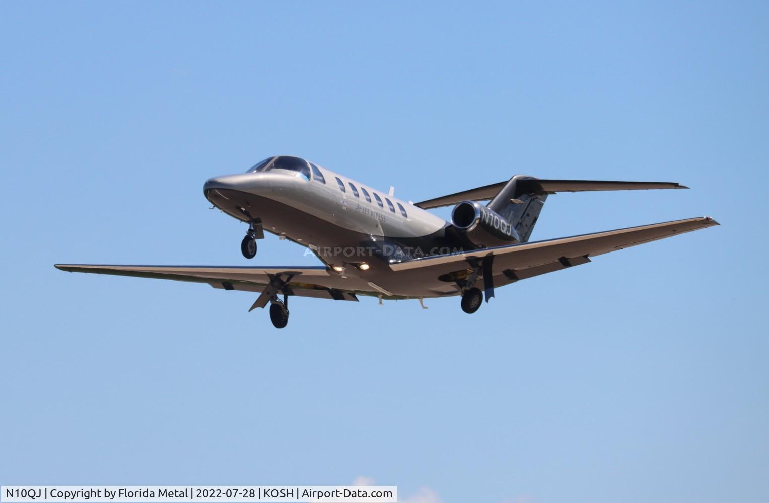 N10QJ, 2002 Cessna 525A CitationJet CJ2 C/N 525A-0082, OSH 2022