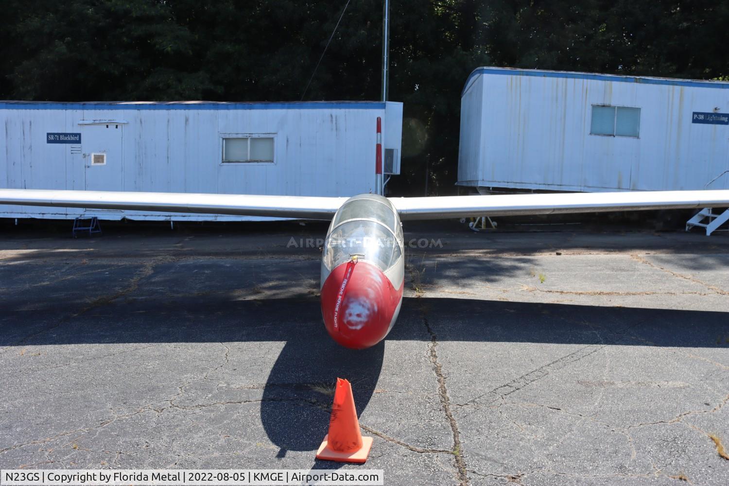 N23GS, 1971 Let BLANIK L-13 C/N 175105, Dobbins Air Museum