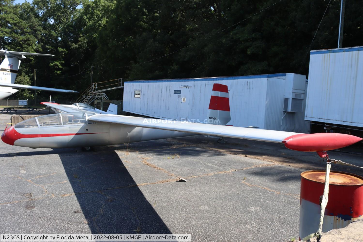N23GS, 1971 Let BLANIK L-13 C/N 175105, Dobbins Air museum
