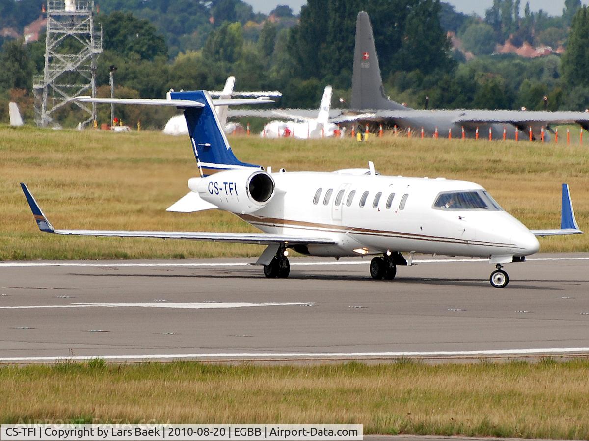 CS-TFI, 1999 Learjet 45 C/N 45-021, Line up