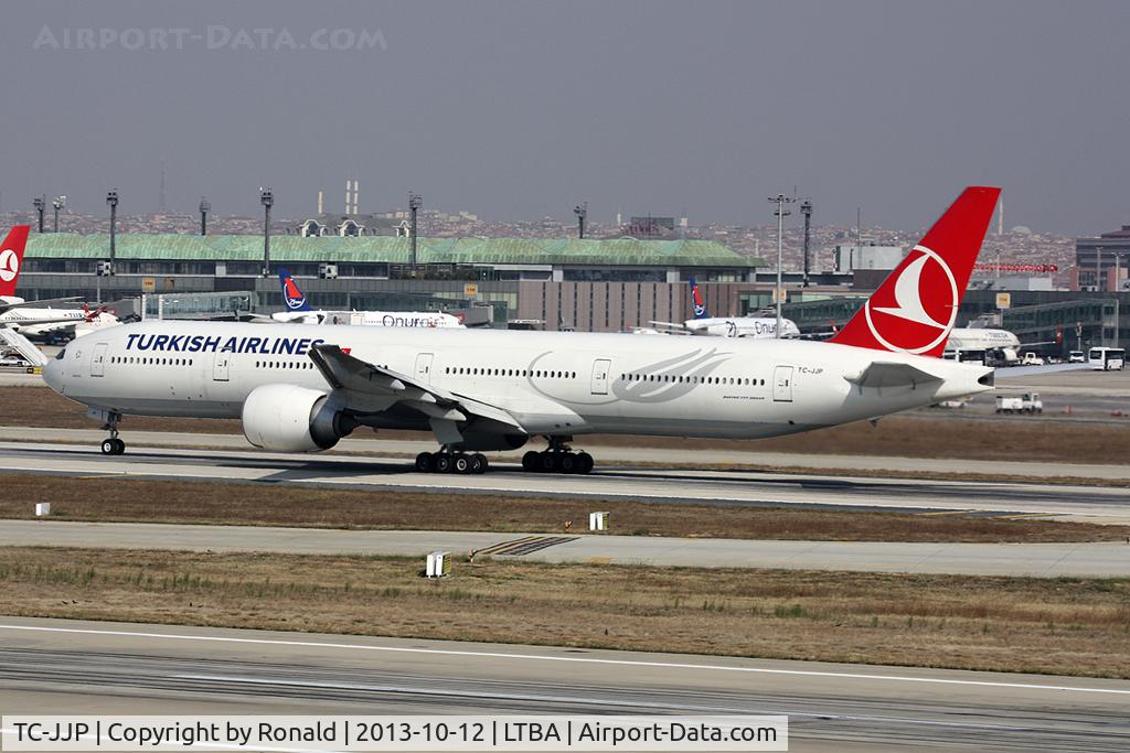 TC-JJP, 2011 Boeing 777-3F2/ER C/N 40797, at ist