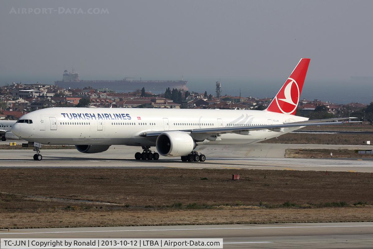 TC-JJN, 2011 Boeing 777-3F2/ER C/N 40795, at ist