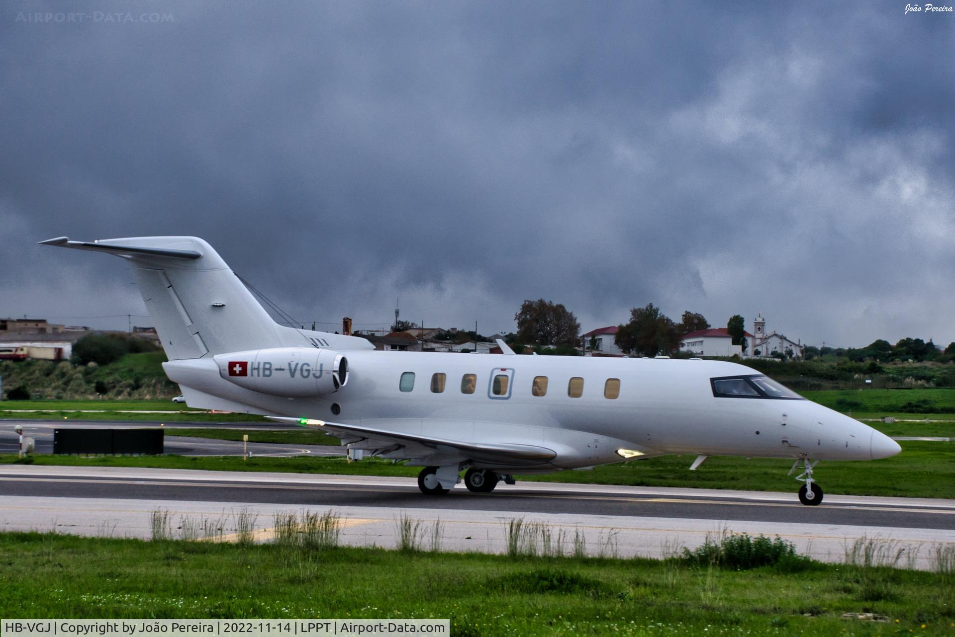 HB-VGJ, Pilatus PC-24 (258) C/N 258, Private PC-24 at Lisbon!