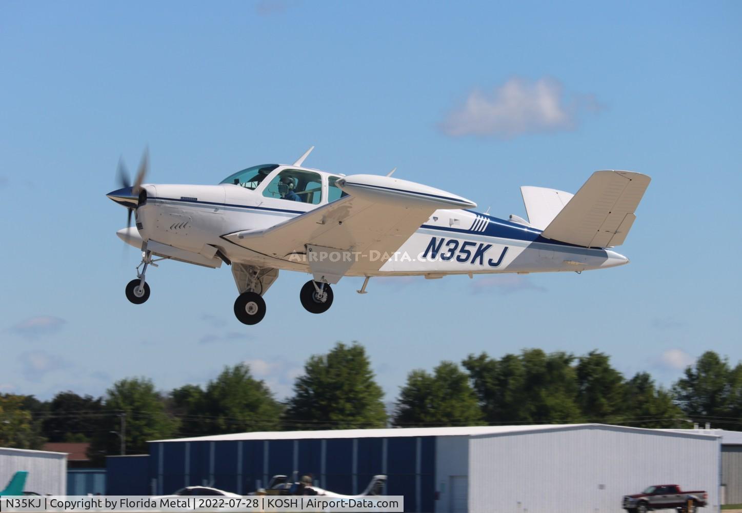 N35KJ, 1972 Beech V35B Bonanza C/N D-9326, OSH 2022