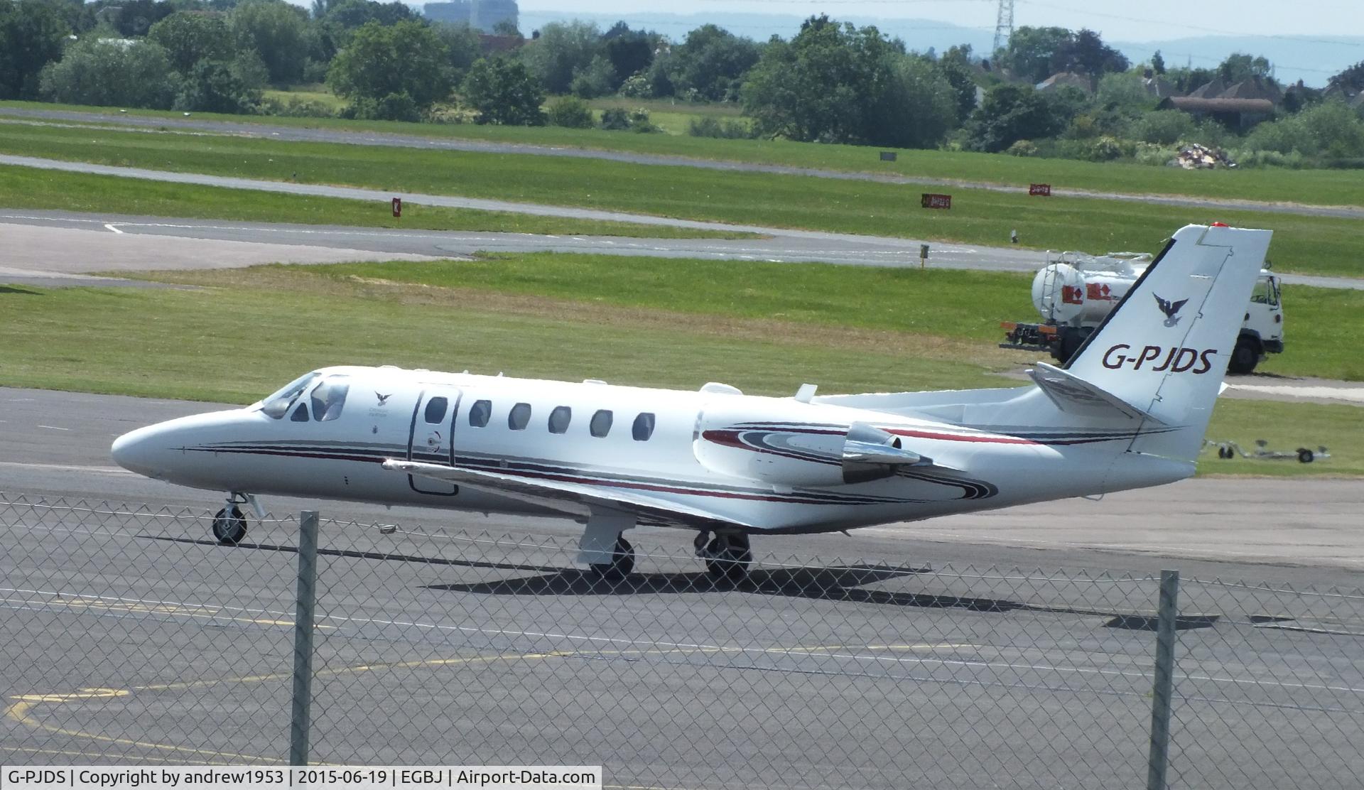 G-PJDS, 2004 Cessna 550 Citation Bravo C/N 550-1083, G-PJDS at Gloucestershire Airport.