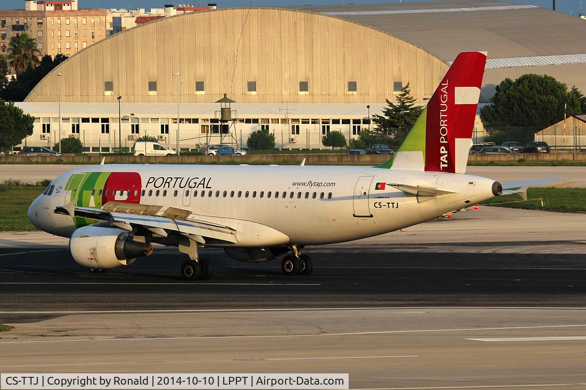 CS-TTJ, 1999 Airbus A319-111 C/N 979, at lis