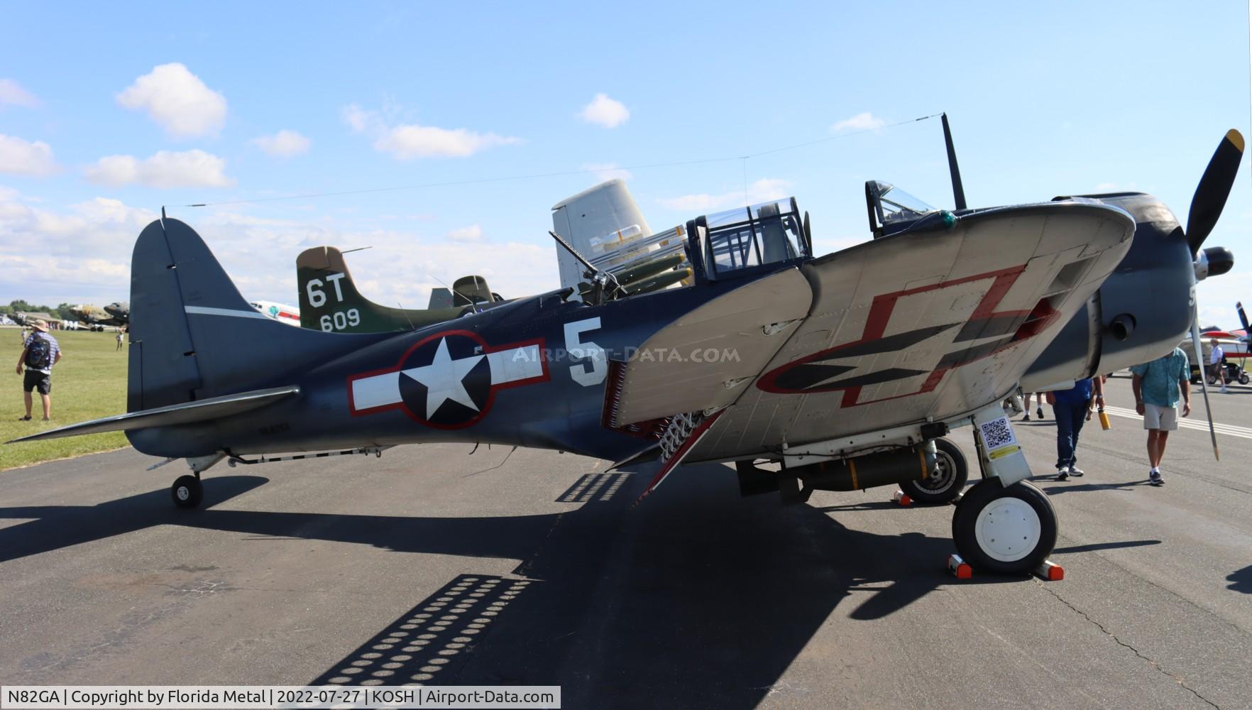 N82GA, Douglas SBD-5 Dauntless C/N 54532, OSH 2022