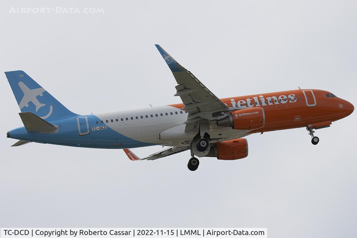 TC-DCD, 2014 Airbus A320-214 C/N 5994, Runway 31