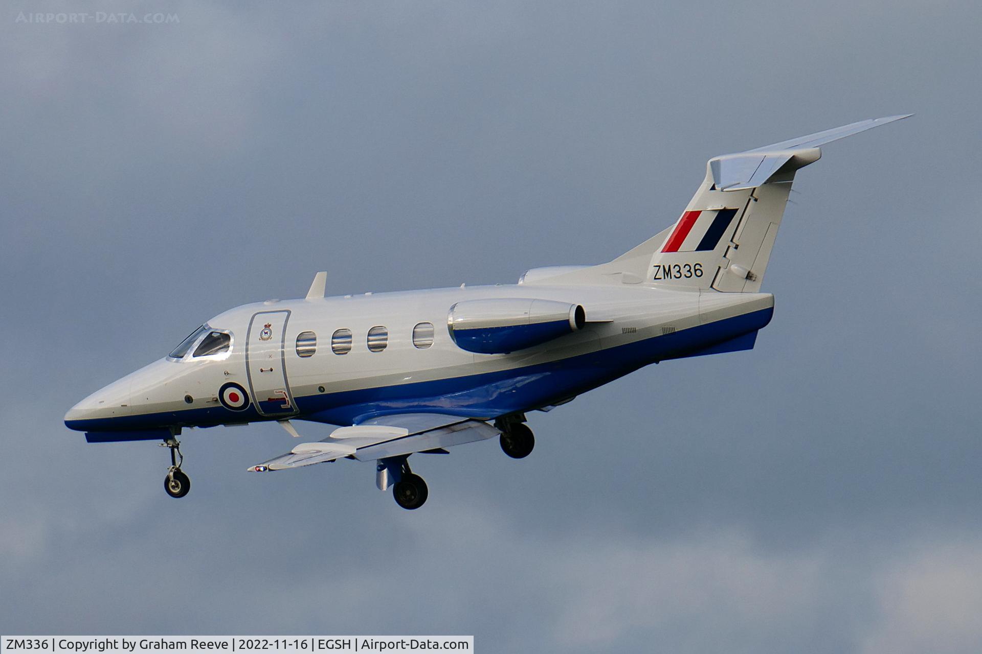 ZM336, Embraer EMB-500 Phenom C/N 50000384, On approach to Norwich.