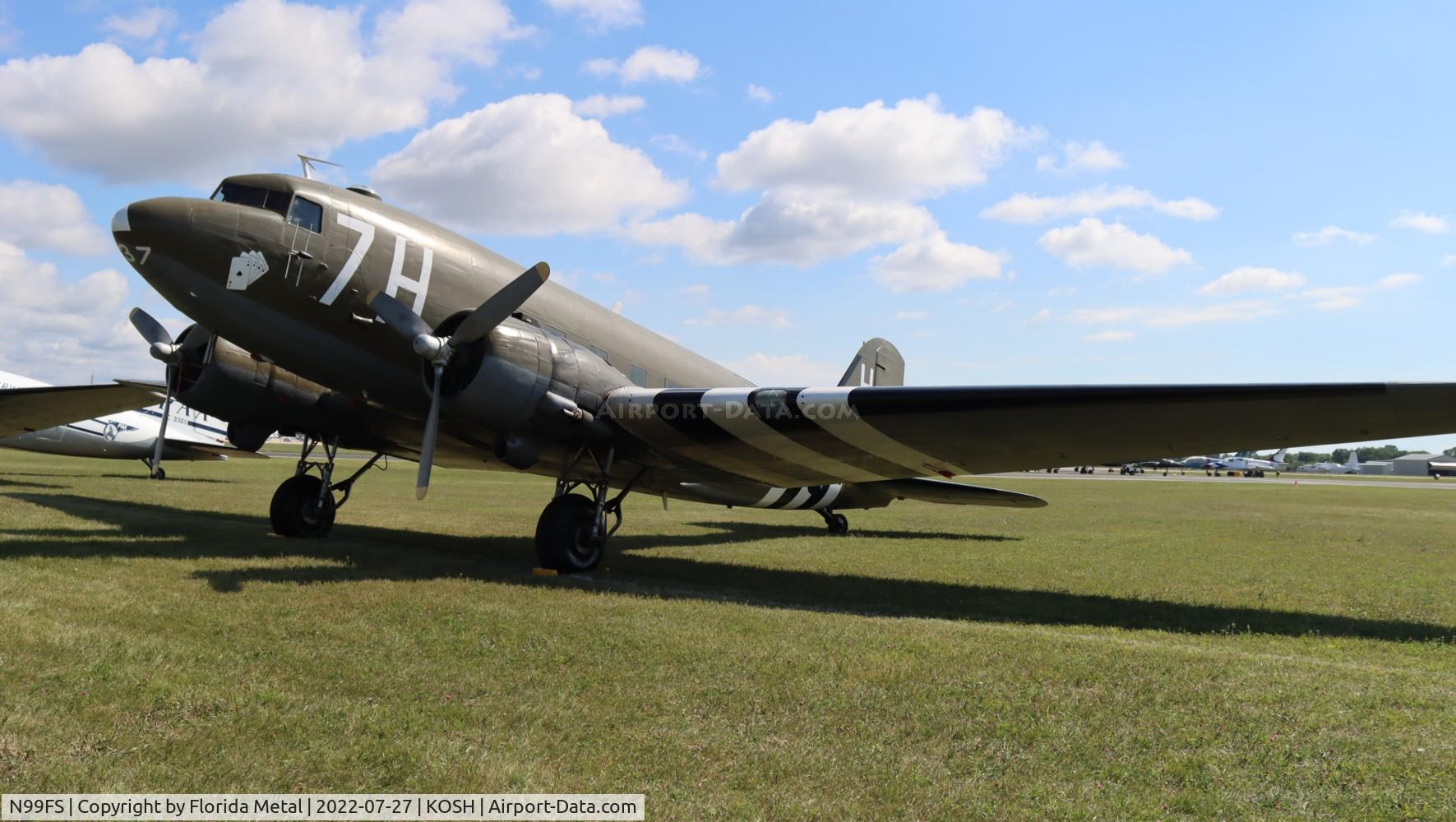N99FS, Douglas DC-3 (C-47A) C/N 12425, OSH 2022
