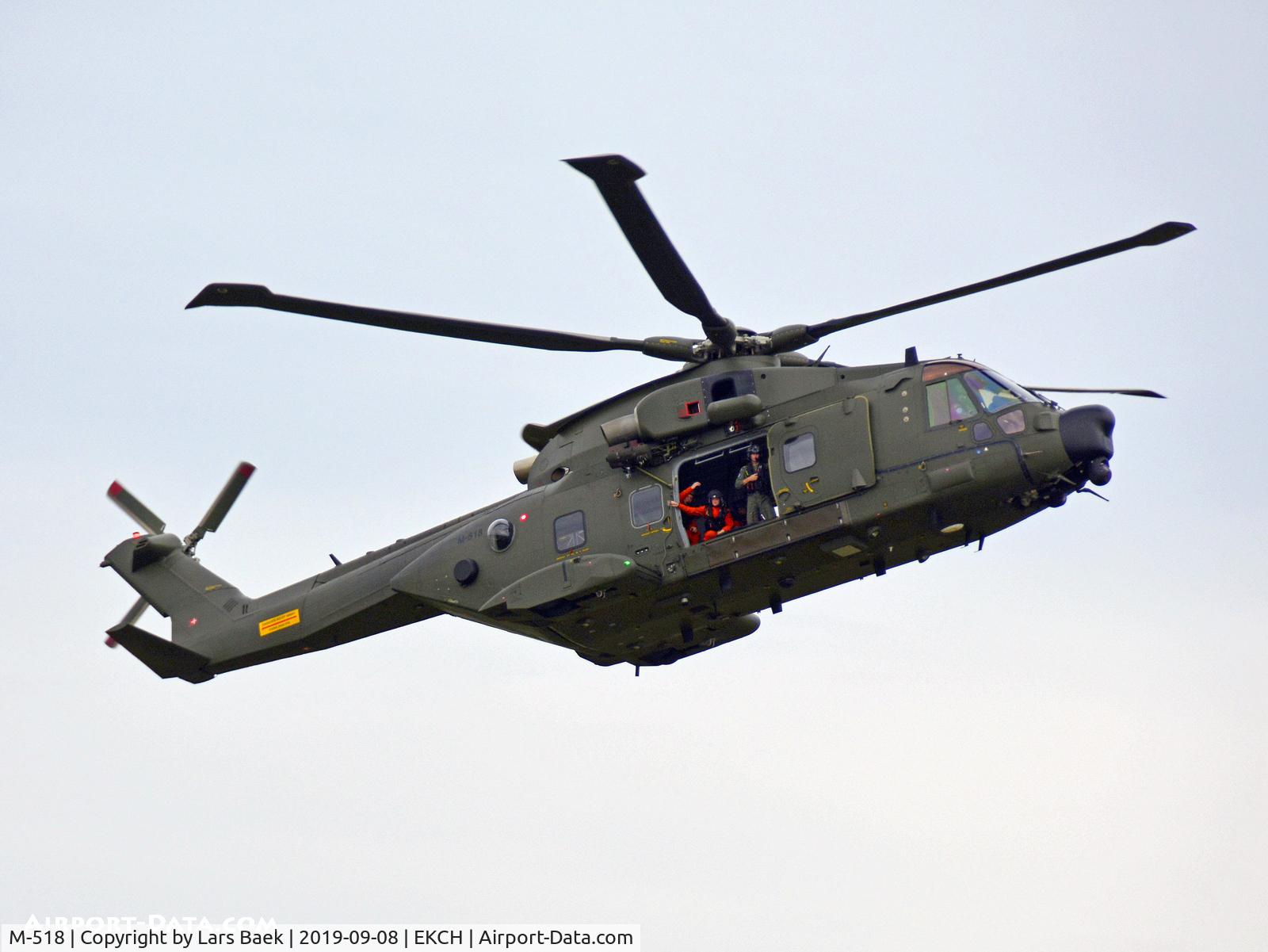 M-518, 2009 AgustaWestland EH-101 Mk.512 Merlin Joint Supporter C/N 50225/DEN18, CPH Family day, short visit from Rescueteam