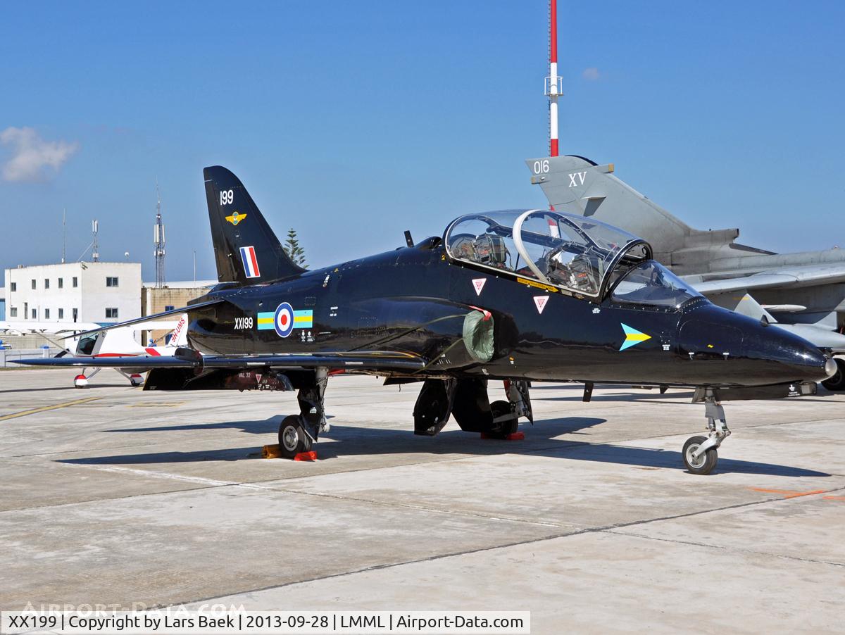 XX199, 1978 Hawker Siddeley Hawk T.1A C/N 046/312046, Malta Air Show 2013